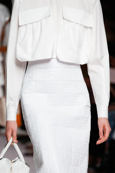 Look 5